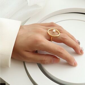 Simple Vintage Pearl Ring
